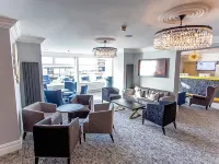 Doric Hotel Hotels near Central Beach