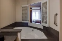Fairfield by Marriott Inn & Suites Edmond - Hot Tub
