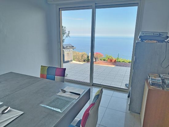 Paradise View Escape, EZE T4 Panoramic View Between Sea and Sky