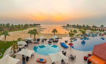 Mena Holiday Beach Resort Half Moon