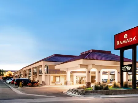 Travelodge by Wyndham Pueblo