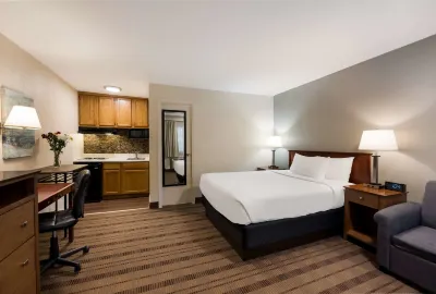 Best Western Woodbury Inn Hotel dekat The Paramount