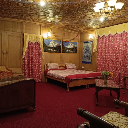 House Boat Taj Palace 2