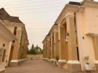 Ennys Court Luxury Apartment