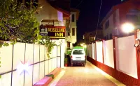 Roseline Inn