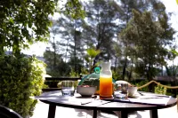 La Villa Tosca Hotels in Claviers