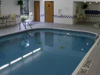 Hampton Inn Findlay - Pools