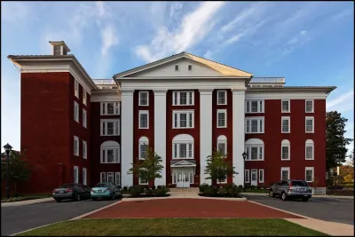 The Blackburn Inn and Conference Center Hotel dekat Mary Baldwin University