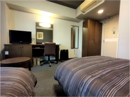 Hotel Route-Inn Iwakiizumi Ekimae