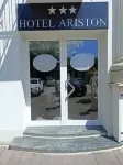 ホテル アリストン