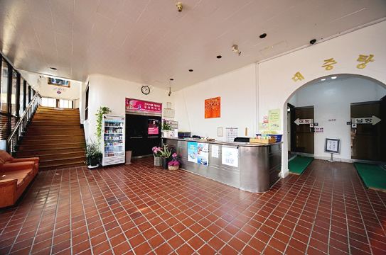 백암고려온천 입구