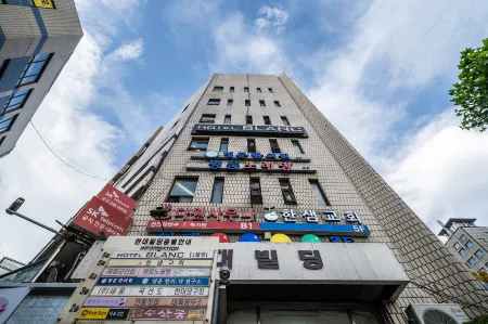 Gwacheon Blanc Отели в г. Квачхон