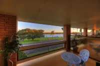 Midlands Motel فنادق في Taree South
