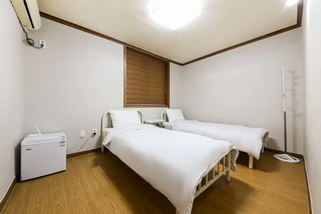 Jeonju International Hostel Отели рядом со станцией Станция Jeonju