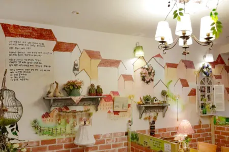 Samcheok Ecclesia's Morning Guest House Отели рядом с достопримечательностью «Cave Mystery Hall»