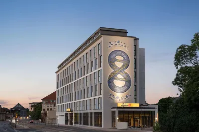Super 8 by Wyndham Dresden Các khách sạn gần The world of the GDR