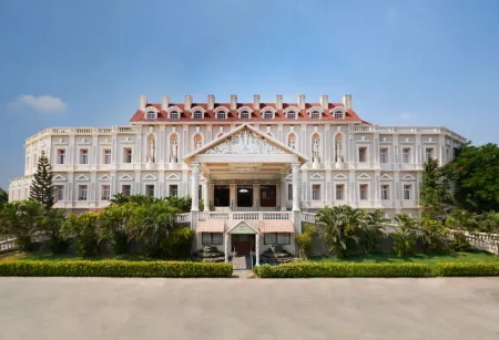 Jenneys Residency Отели рядом с достопримечательностью «Codissia Trade Fair Complex»