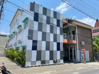 TABUHAN INN Hotel di Tukangkayu