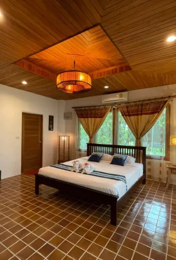 ห้องมาตรฐานกึ่งเตียงคู่