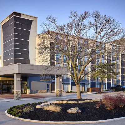 Holiday Inn BURLINGTON CONFERENCE CENTRE by IHG Hotels near Spencer Smith Park