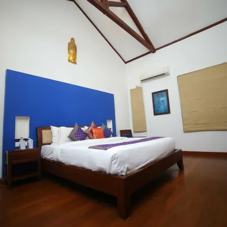 Old Lighthouse Bristow Hotel , Fort Kochi