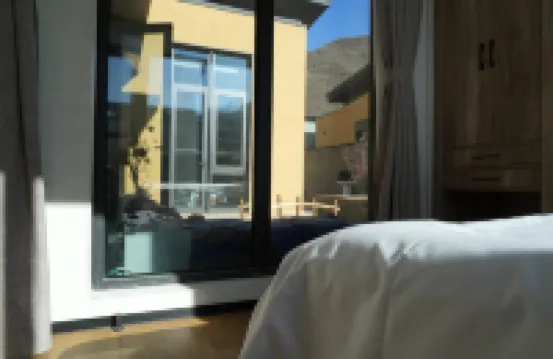 No.146, Rehe Valley,  Maojingba Zhen, Chengde, Hebei Province, China