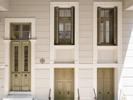 Eramai Отели рядом с достопримечательностью «Hellenic Open University Laboratories»