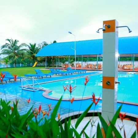 Renai Blue Waters Cherai