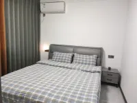 Yuexiang Shiguang Apartment (Dongjing Avenue)