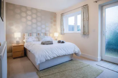 The Beachhouse - 2 Bed Townhouse - Saundersfoot Hotels near Saundersfoot Beach