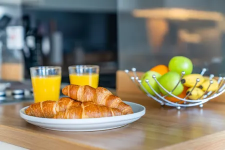 Beautiful Flat Town Centre 55 Inch Smart TV + Netflix Отели рядом с достопримечательностью «St Michael and All Angels West Andover and Preschool»