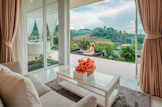 ห้องดีลักซ์ วิวภูเขา