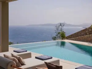 Bill & Coo Mykonos -The Leading Hotels of the World