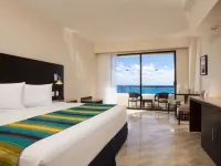 Crown Paradise Club Cancun - All Inclusive Hotels near Playa Delfines