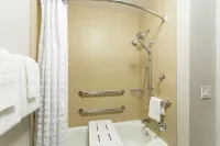 DoubleTree by Hilton Orlando East - UCF Area Hotel di Chuluota