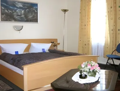 Hotel Garni Djaran
