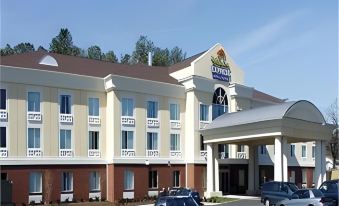 Holiday Inn Express & Suites Emporia