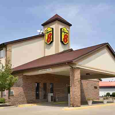 Super 8 by Wyndham Carbondale Hotel Exterior