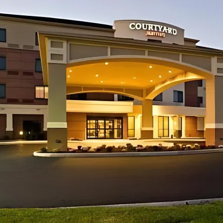 Courtyard Bangor