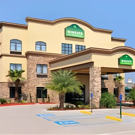 Wingate by Wyndham Lake Charles Casino Area