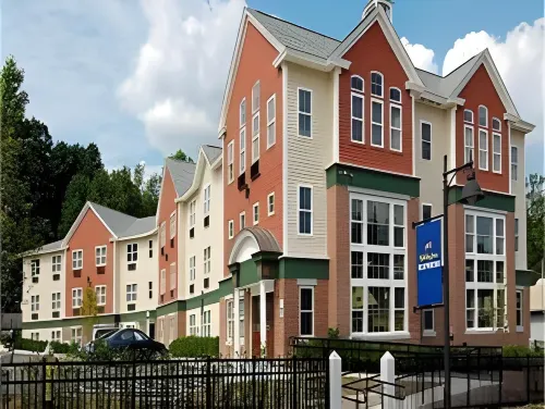 Holiday Inn Express 達勒姆 - UNH