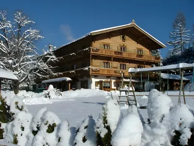 Landhotel Vordergrub Отели в г. Гемайнде Райт бай Кицбюэль