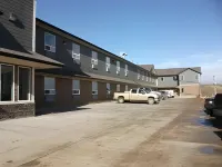 High Point Inn & Suites Peace River - parking