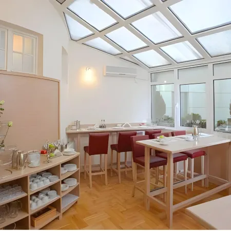 Booking Rooms