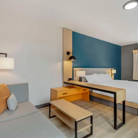 Comfort Suites Cheyenne