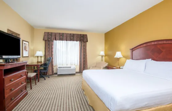 智選假日套房酒店伊妮德- HWY 412