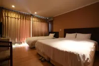Lake Hills Sokrisan Hotel