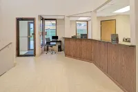 Super 8 by Wyndham Omaha I-80 West