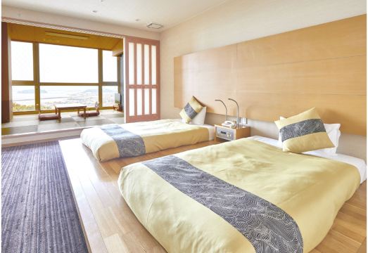 Sunhills Mikawawan 전망 온천