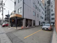 花飯店 - 停車場